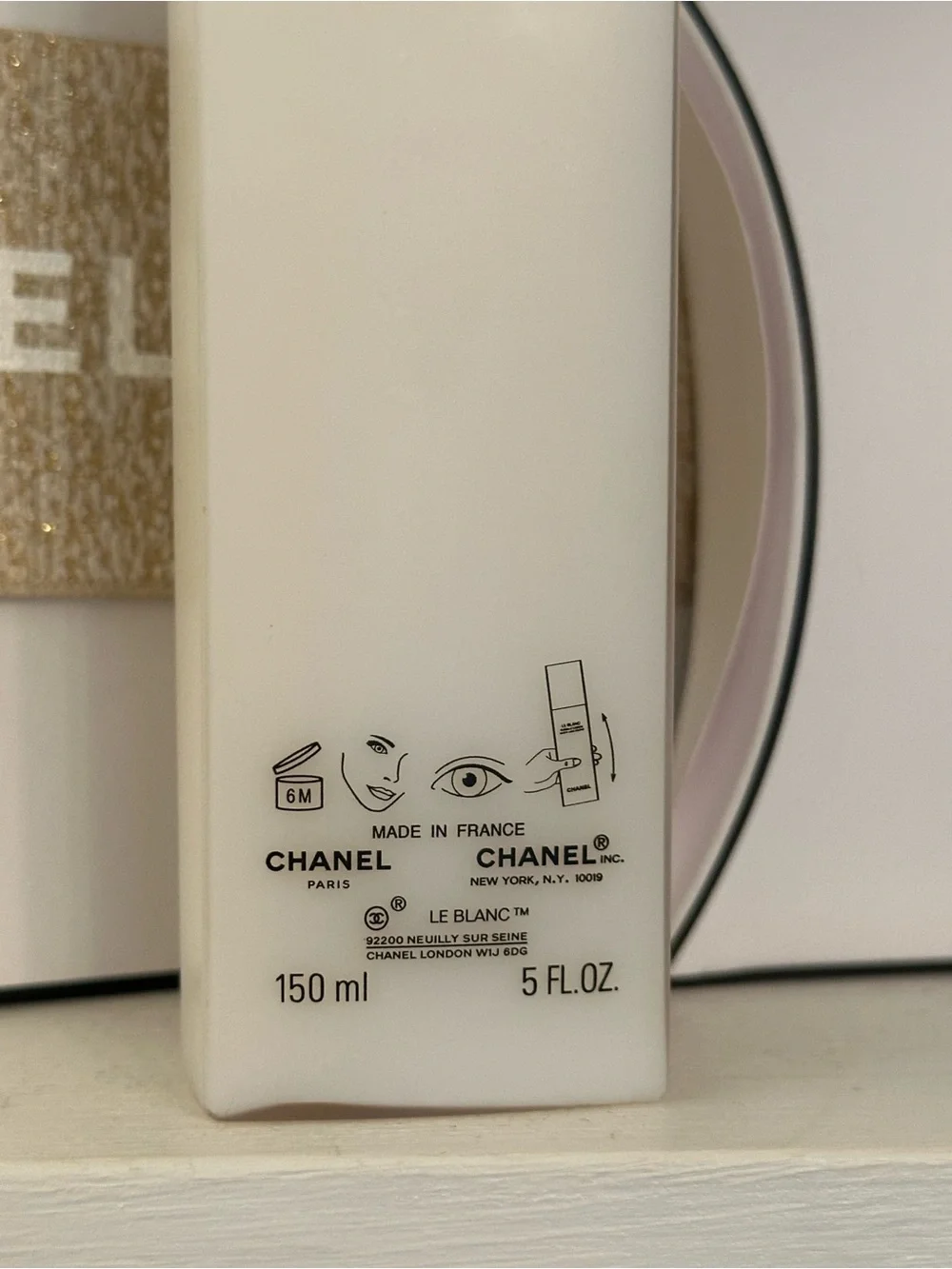 CHANEL Le Blanc Essence Lotion - Healthy Light Creator 150ml - 5 fluid ounces
